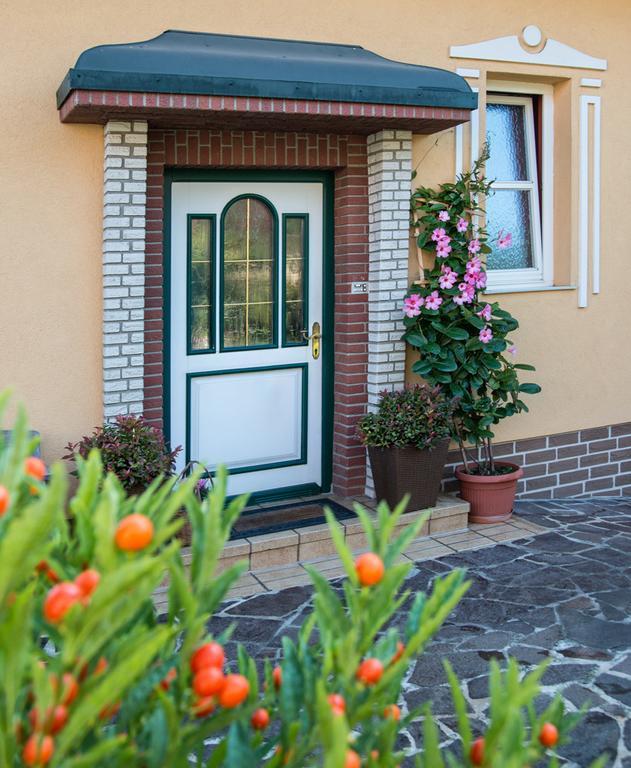 Ferienwohnung Familie Hartinger Riegersburg Oda fotoğraf